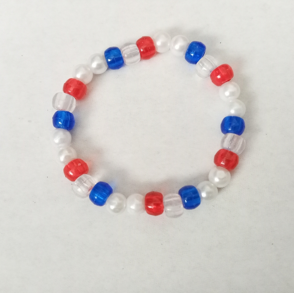 Hand crafted New Red white and blue beaded pearl bracelet